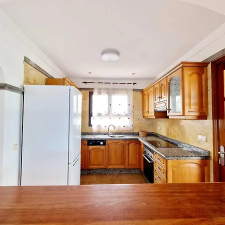 Casa Vacacional Anna, Piscina Privada Climatizada * Playa Blanca (Lanzarote)